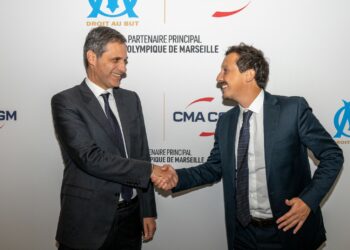 Le président de CMA CGM Rodolphe Saadé et celui de l'OM, Pablo Longoria (Crédit DR)
