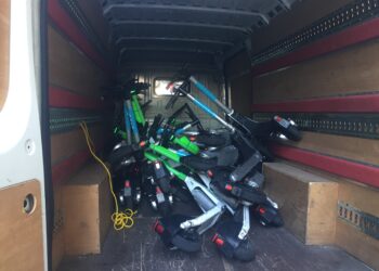 Mise en fourrière des trottinettes et vélos mal garés : la mairie passe à l’action
