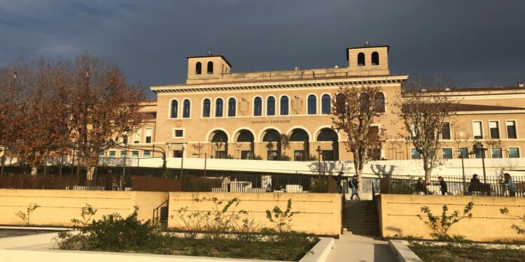 La faculté de droit d'Aix-en-Provence (Crédit Gomet')