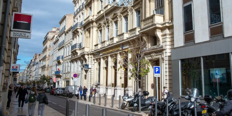 La façade de l'ex-siège de la Société Marseillaise de Crédit (Crédit JYD/Gomet')