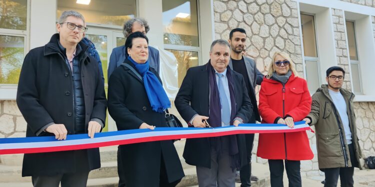 De gauche à droite, François Germinet (Etat), Sylvaine Di Caro (Région), Eric Berton (AMU), Sylvain di Giovanni (Département) et Brigitte Devesa (Métropole) - crédit : Rémi Liogier Gomet',