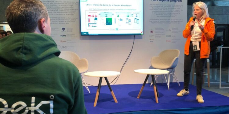 Béatrice Leduby à Paris lors du Forum de l'Agence de l'innovation pour les transports (Crédit Gomet'/JFE)