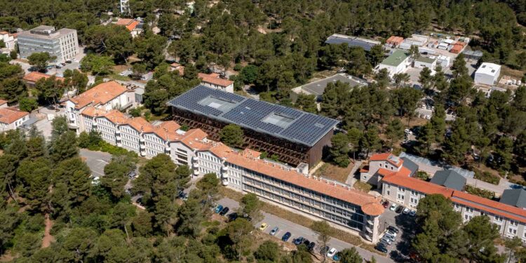 Les huit pôles de compétitivité de la région emportent le grand chelem pour 2023-2026