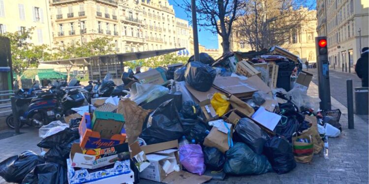 éboueurs Marseille réforme retraites