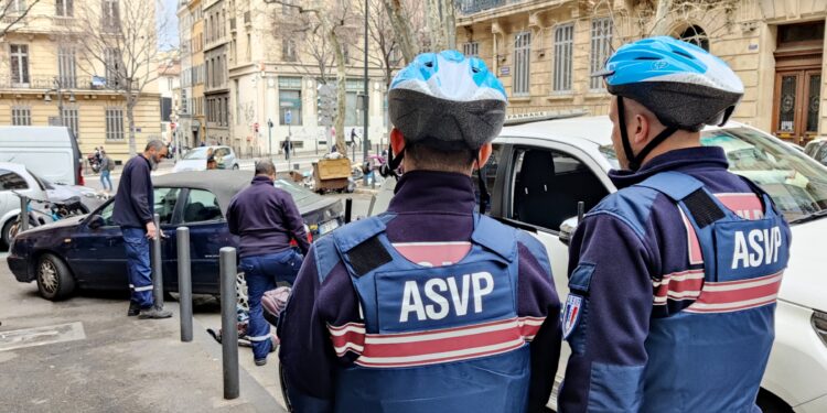 Les ASVP habilités à la mise en fourrière peuvent être mobilisés sur l'ensemble du territoire marseillais (crédit : RL)