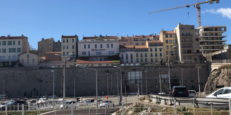 Bourbon a vendu ses immeubles et ses terrains à Icade, plusieurs bâtiments qui devraient changer de destination et devenir des logements (Crédit Gomet'/JFE)