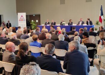 L’Union des maires des Bouches-du-Rhône, présidé par Georges Cristiani, a tenu une assemblée générale au Château Bas de Mimet, vendredi 21 avril (crédit : RL)