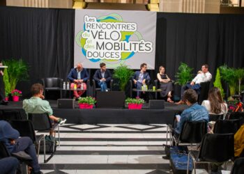 Débat sur la filière régionale du vélo lors des Rencontres du vélo et des mobilités douces le 25 mai 2023 (Crédit JYD)