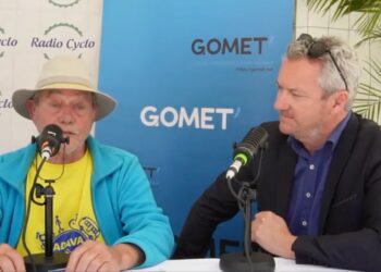 Olivier Domenach (Adava) et Jean-François Eyraud (Gomet' media) sur le plateau Radio Cyclo - Gomet' à la Fête du vélo à Aix le 14 mai 2023 (Crédit Radio Cyclo)