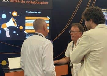 Orange oeuvre pour accompagner les transitions de ses clients