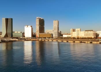 La skyline d'Arenc avec à droite la future tour de grande hauteur M99 (Crédit DR)