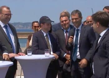 Rodolphe Saadé (président de CMA CGM) lors de l'échange avec le président de la République (Capture @Elysee)