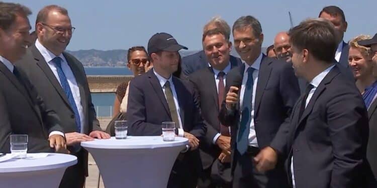 Rodolphe Saadé (président de CMA CGM) lors de l'échange avec le président de la République (Capture @Elysee)