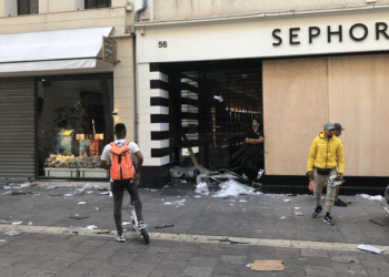 Le magasin Sephora eue St Ferréol pillé dans la nuit du 30 juin au samedi 1er juillet 2023 (Crédit Gomet')