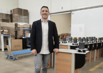 Pierre Bellagambi, président et co-fondateur Techno Bam et la borne Qista (Crédit DR)