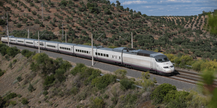 Le train à grande vitesse Ave de Renfe (Crédit Renfe)
