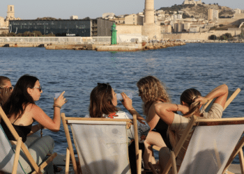 Une vue inédite depuis la Digue du large sur Notre-Dame de la Garde et le Mucem (Crédit MPG)