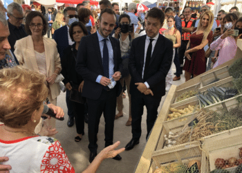 Le maire de Marseille, Benoît Payan, et Ludovic Perney, conseiller régional, lors de la visite inaugurale de la Foire de Marseille en septembre 2021 (Crédit archives Gomet'/JFE)