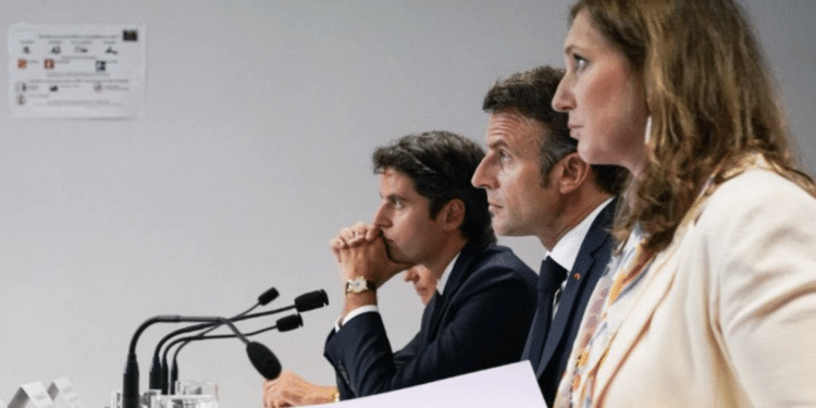 Attal Macron Granjean à Orange