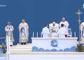 Marseille : suivez en direct le défilé du pape et la Messe au stade vélodrome