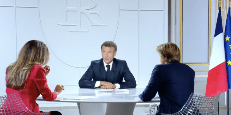 Emmanuel Macron sur le plateau de TF1- France 2 dimanche 24 septembre (Capture écran)