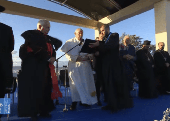 Le pape François vendredi 22 septembre devant la basilique Notre-Dame d la Garde (Crédit capture Vatican News)