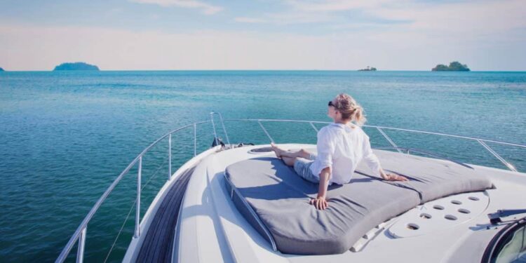 Vitesse de croisière pour la location de bateau dans le sud