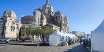 [Reportage] Village des Rencontres méditerranéennes : 80 exposants devant la cathédrale de La Major