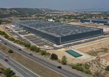 Le Parc des Aiguilles avec les plateformes d'Action (au premier plan) et Décathlon (à l'arrière). Crédit : DR