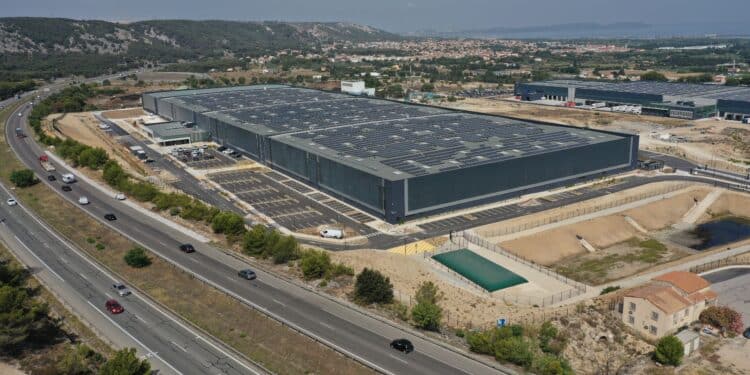 Le Parc des Aiguilles avec les plateformes d'Action (au premier plan) et Décathlon (à l'arrière). Crédit : DR