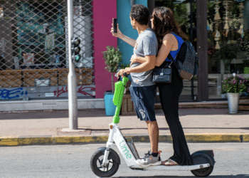 Lime à nouveau autorisé par la Ville de Marseille à mettre en location ses trottinettes (Crédit Gomet')
