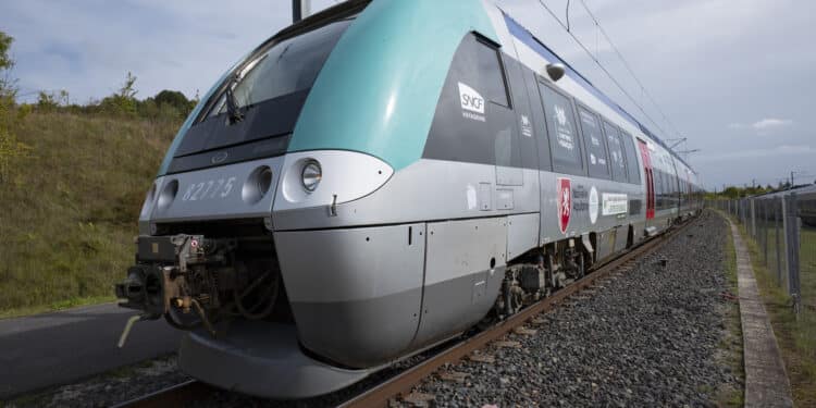 Le TER à batteries sur les rails