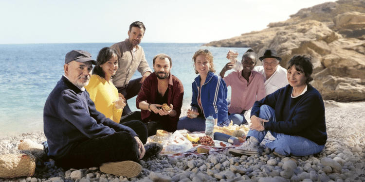 Les acteurs pour que la fête continue ! (c) Agat Films Bibi Film France 3 Cinéma