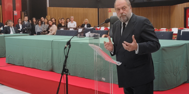 Eric Dupond-Moretti lors de son discours au tribunal judiciaire de Marseille lundi 20 novembre 2023 (Crédit JRG/Gomet')