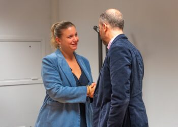 Mathilde Panot (LFI-Nupes) se déplace à Marseille pour un meeting sur la Palestine