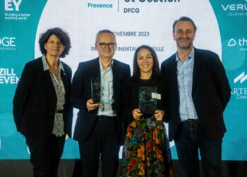 12e Trophée Finance et Gestion Provence - mardi 7 novembre 2023 De gauche à droite: Marie-Hélène Pebayle - Présidente DFCG Provence, Régis Pisa - ETEX, Jessica Nouri, Ville d'Aix-en-Provence et Olivier Sorin, Président du Jury et Directeur Général du Groupe Fondasol. © MTBAGENCY