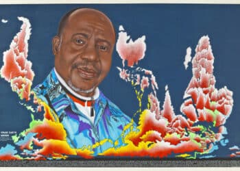 La Vraie Carte du monde. Chéri Samba 2011. Acrylique et paillettes sur toile. Collection fondation Cartier pour l’art contemporain, Paris © Galerie MAGNIN-A, photo : Florian Kleinefenn