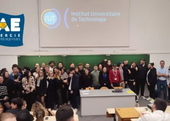 Photo finale du Business game CreatIvUT à l'IUT de Saint-Jérôme à Marseille. (Crédits photo : MM)