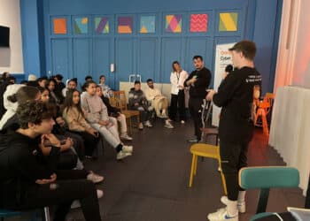 Les collégiens marseillais sensibilisés à la violence numérique