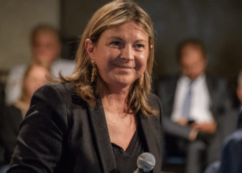 Fabienne Joly le 7 juin lors des Etats généraux sur l'eau de la Région Sud (Crédit Gomet'/JYD)