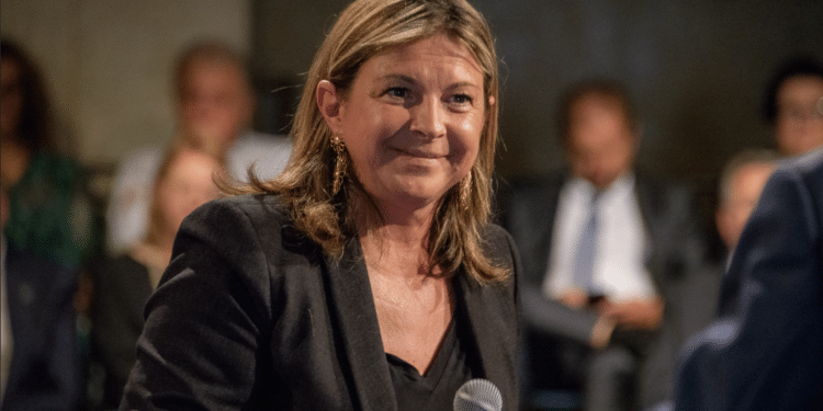 Fabienne Joly le 7 juin lors des Etats généraux sur l'eau de la Région Sud (Crédit Gomet'/JYD)