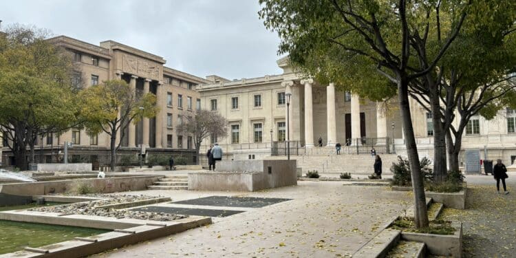 La cité judiciaire de Marseille dans le centre-ville de Marseille où travaillent 2500 avocats (Crédit Gomet'/JFE)