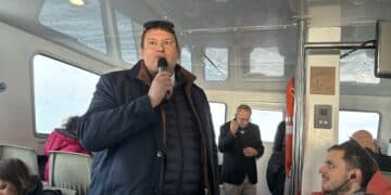 Hervé Martel, le président du conseil de surveillance du port de Marseille Fos explique les enjeux de l'éolien pour le GPMM (Crédit Gomet').