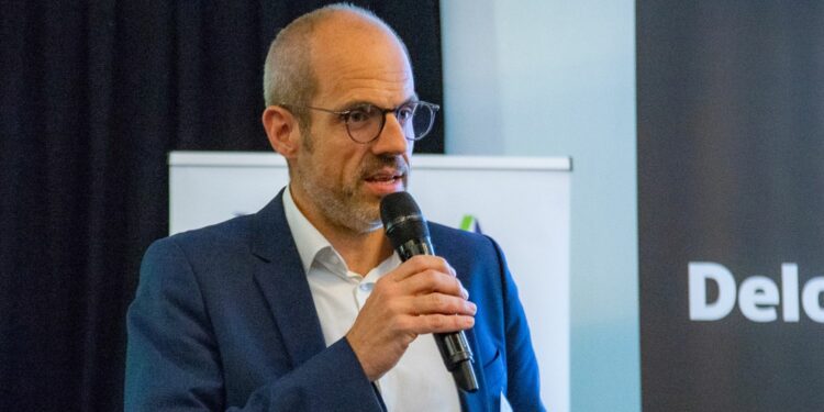 Alexandre Flageul, Sofipaca : « Accompagner financièrement et humainement »