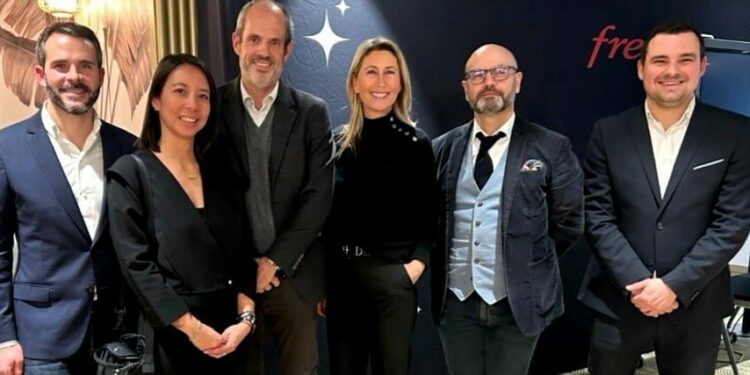 Les membres d'Ambition Capital avec au centre Alexandre Flageul et à sa gauche Isabelle Compagnola-Savon (Crédit DR)