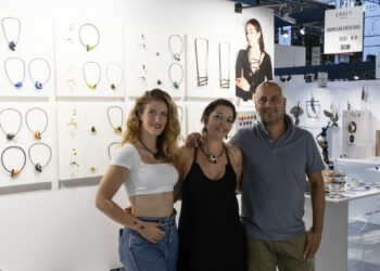 L’équipe Andréani Créations sur son stand à Maison et Objet 2024, crédit Andréani Créations