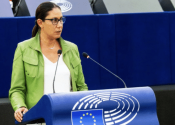 Nora Mebarek, députée européenne PS