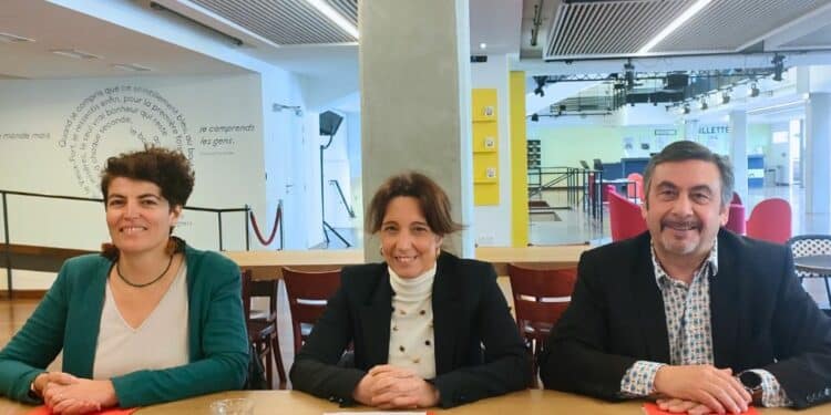 Les élus Perrine Prigent, Sophie Camard et Jean-Marc Coppola, du groupe PMBC, ont organisé une conférence de presse en amont du conseil métropolitain du 22 février (crédit : JRG / Gomet')