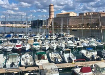 Le port de l'anse de la réserve (crédit : archives Gomet')