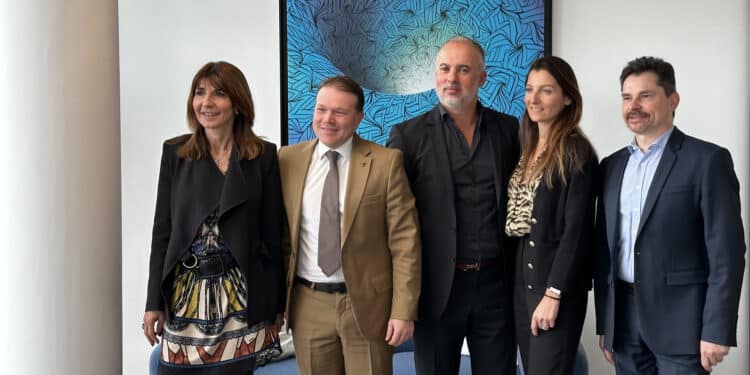 Margot Berge-Hours, Mathieu Capuono, Farouk Boulbahri, Valérie Lepée et Arnaud Bonin © Ficorec